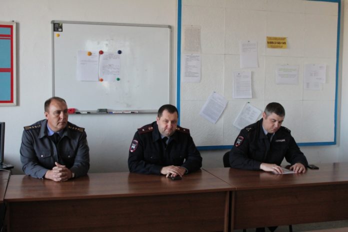 Новый начальник ГИБДД Минусинска встретился с перевозчиками
