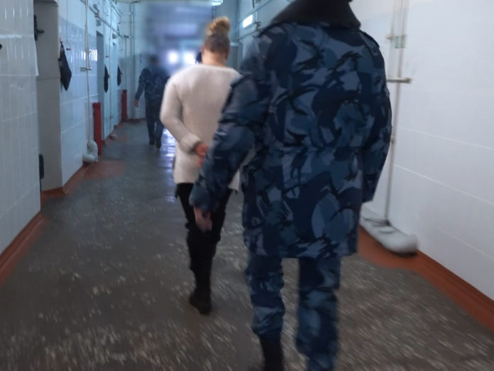 мать тюрьма