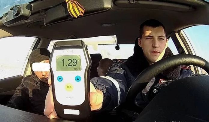 алкотестер