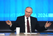 Владимир Путин провел 4,5-часовой прямой эфир